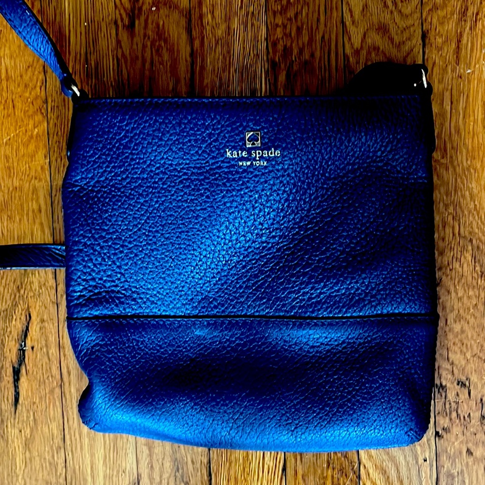 Kate spade crossbody - like new!